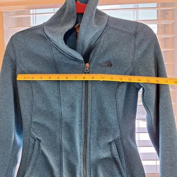 The Northface Women's XS Fleece Full Zip Jacket - Picture 4 of 8